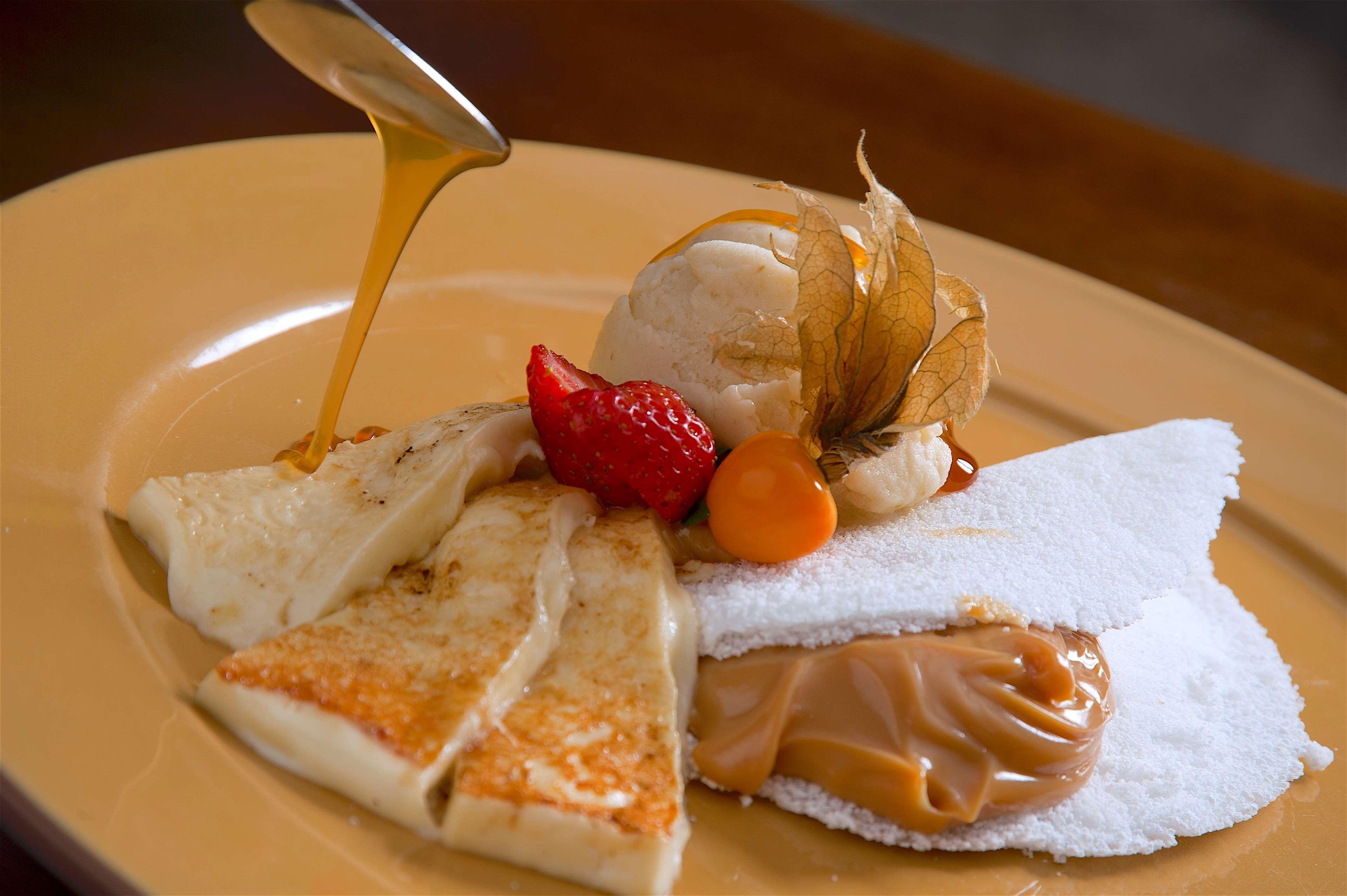 Best Western Premier Maceio ภายนอก รูปภาพ A dessert with Cajeta