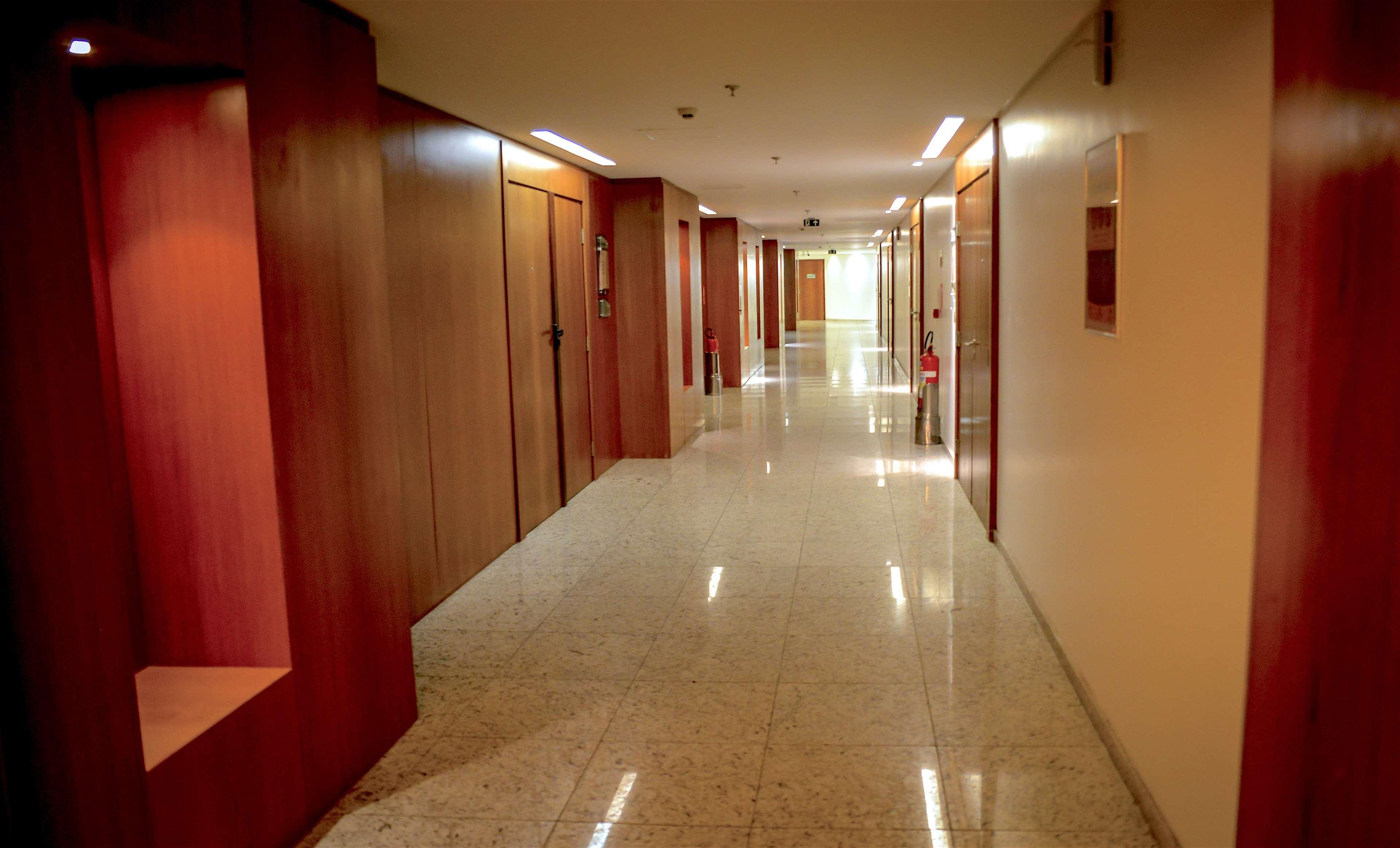 Best Western Premier Maceio ภายนอก รูปภาพ A corridor