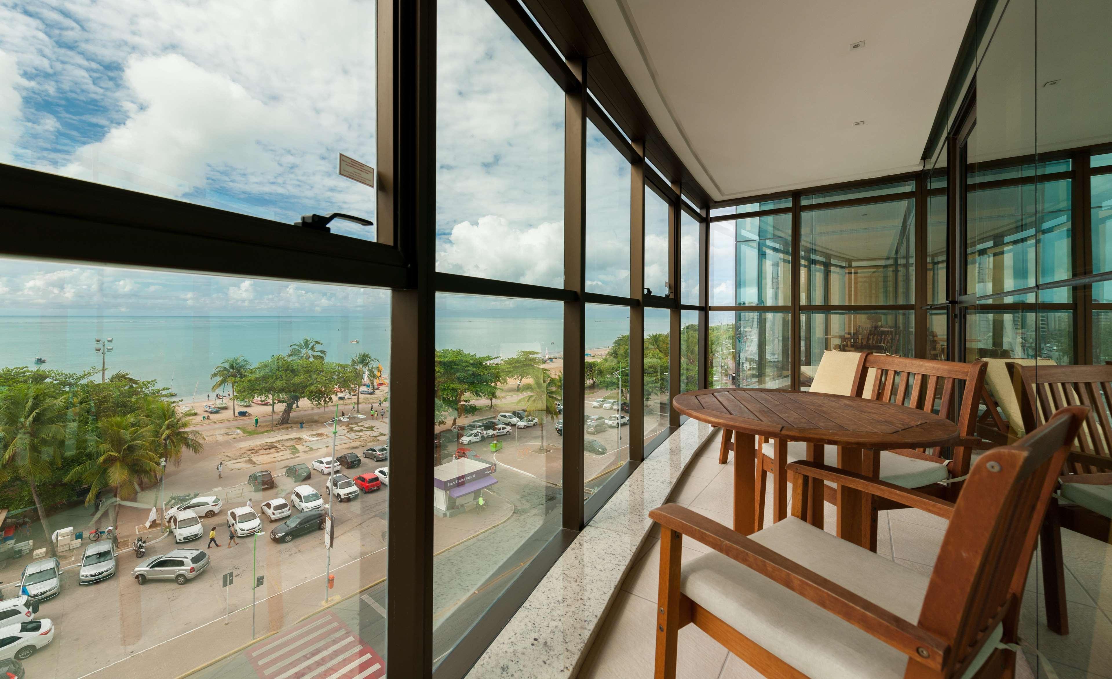 Best Western Premier Maceio ภายนอก รูปภาพ A view of the beach from a hotel in Natal
