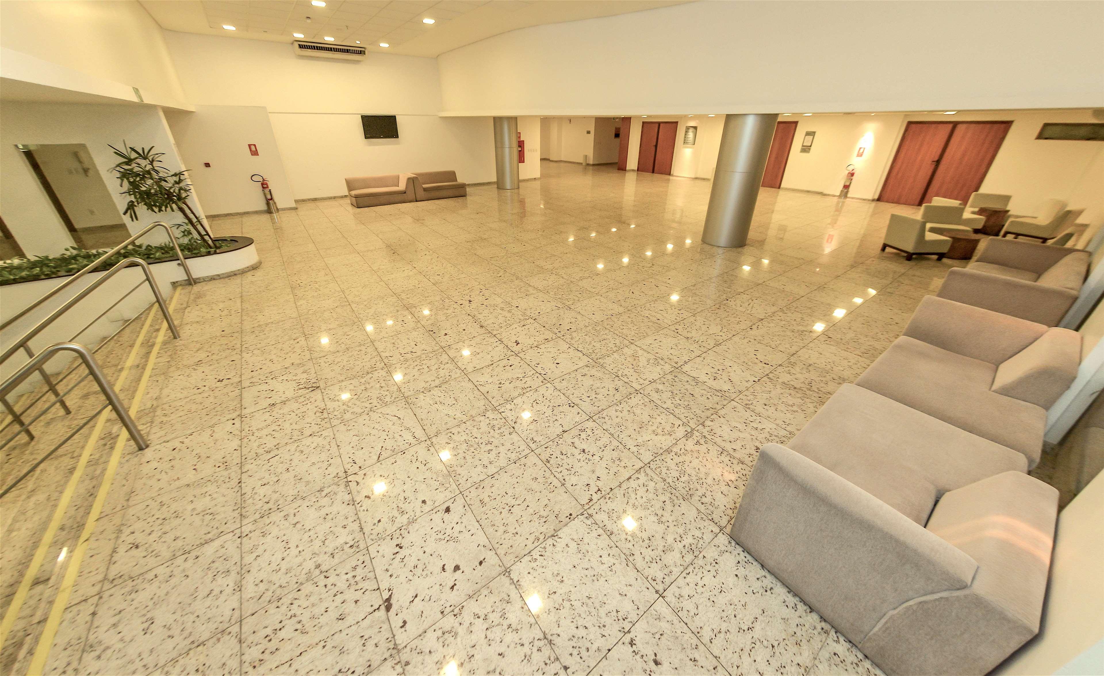 Best Western Premier Maceio ภายนอก รูปภาพ A polished granite floor