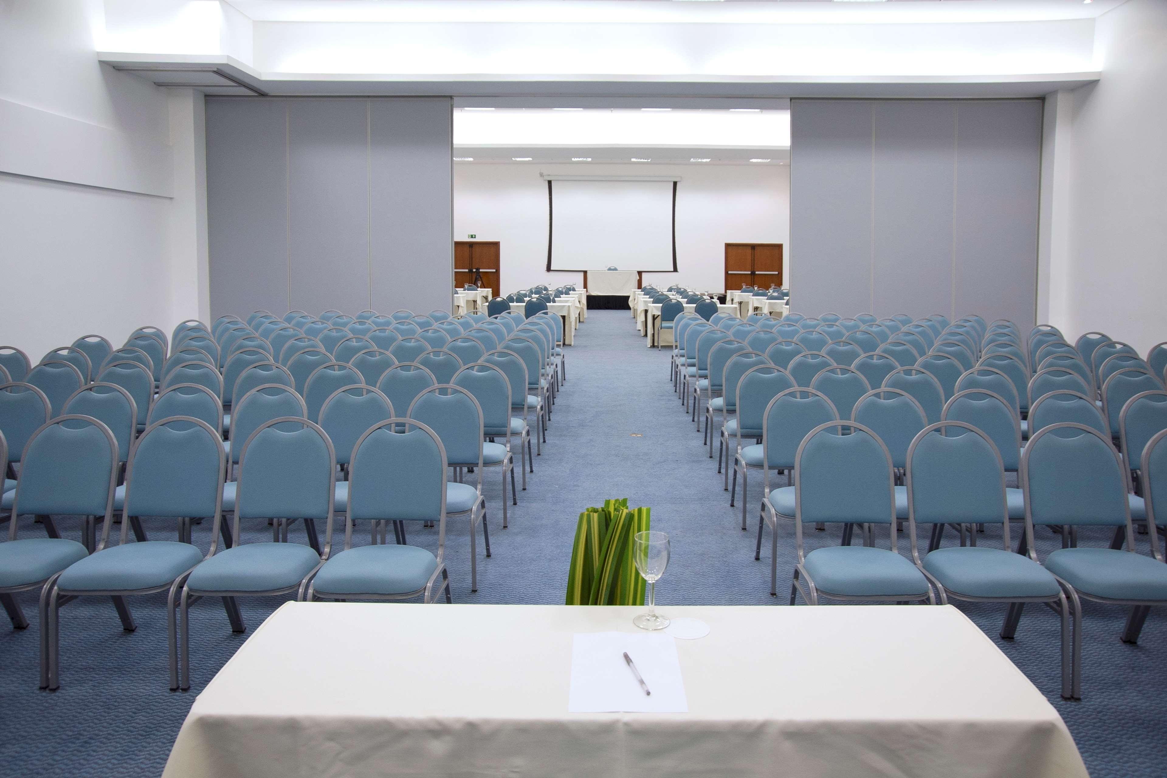 Best Western Premier Maceio ภายนอก รูปภาพ The main conference room