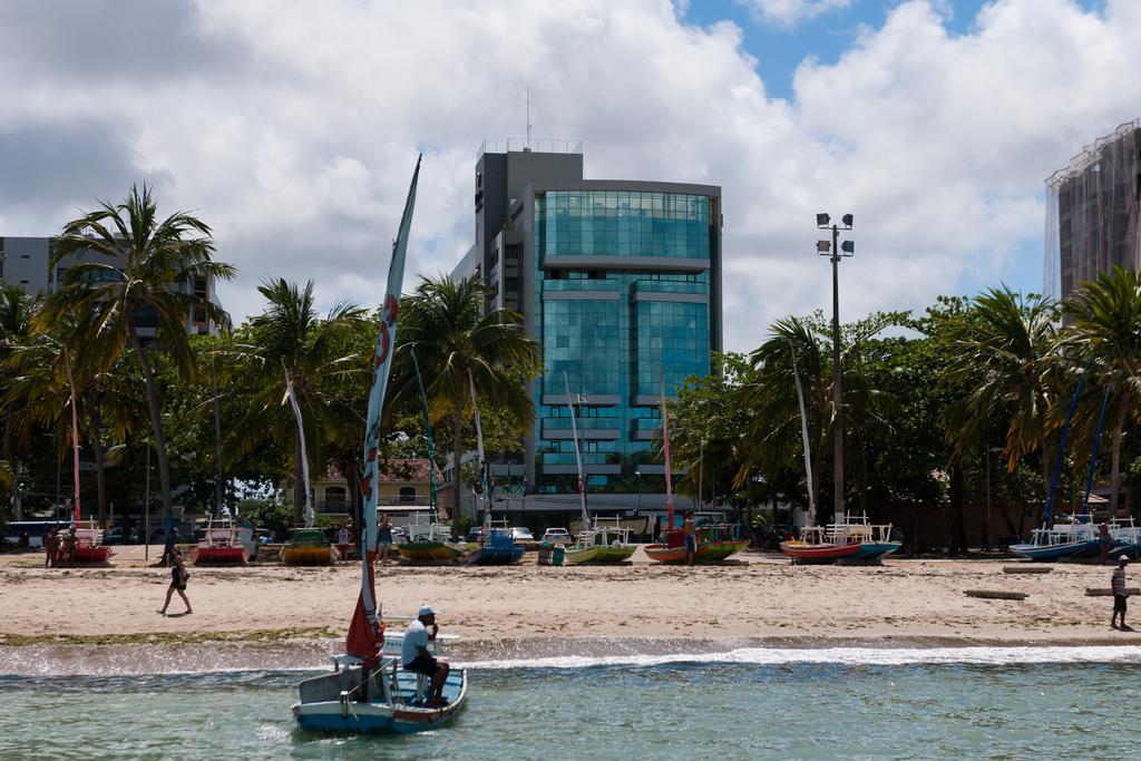 Best Western Premier Maceio ภายนอก รูปภาพ The headquarters of the Central Bank of Comoros in Moroni