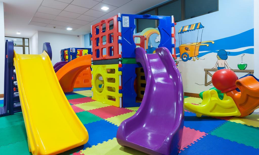 Best Western Premier Maceio ภายนอก รูปภาพ A playground